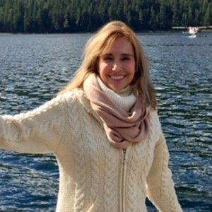 Meet your Posher, Denise